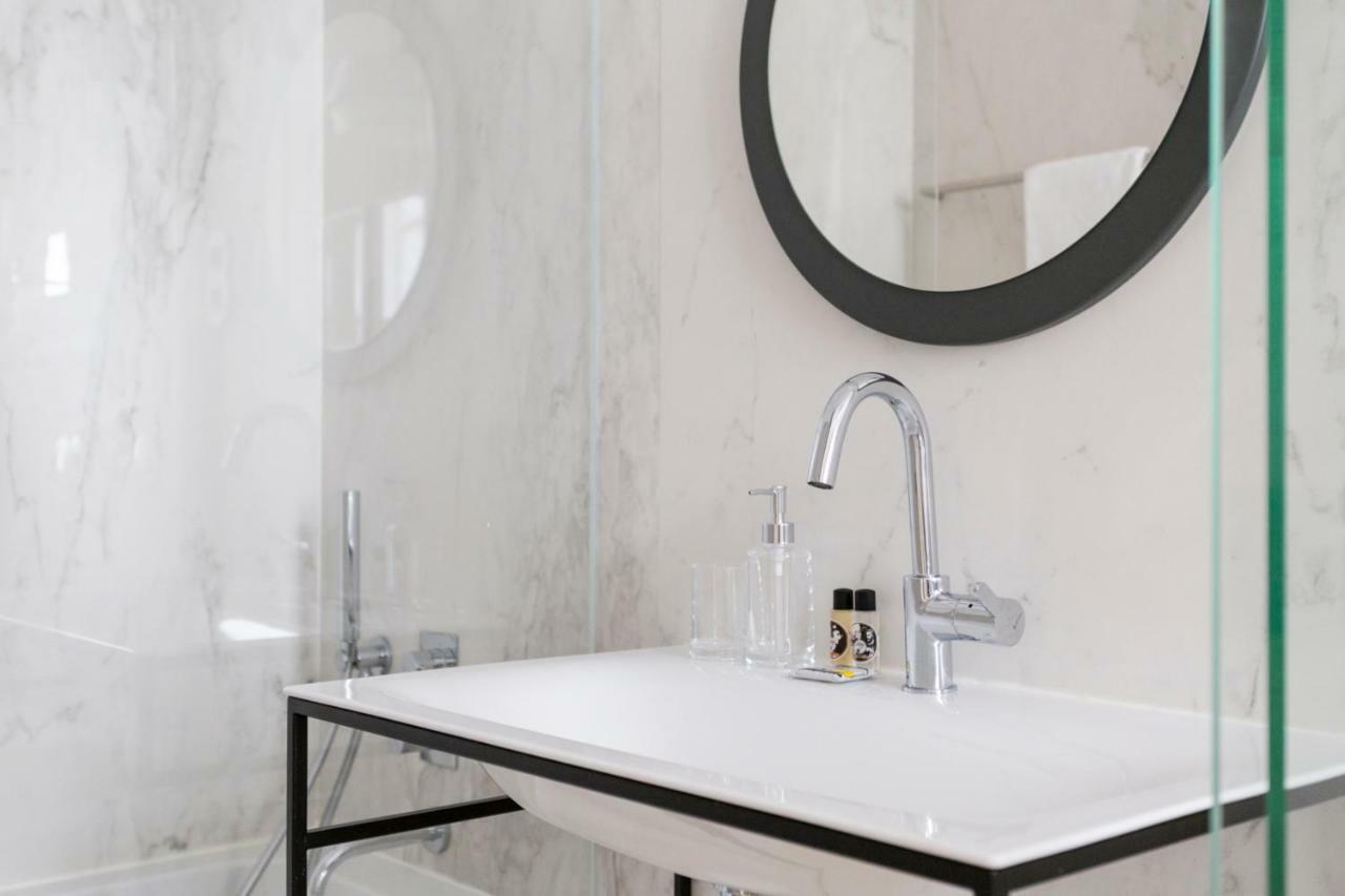 Joivy Wonderful 2Br Flat In The City Centre Lisbon Luaran gambar