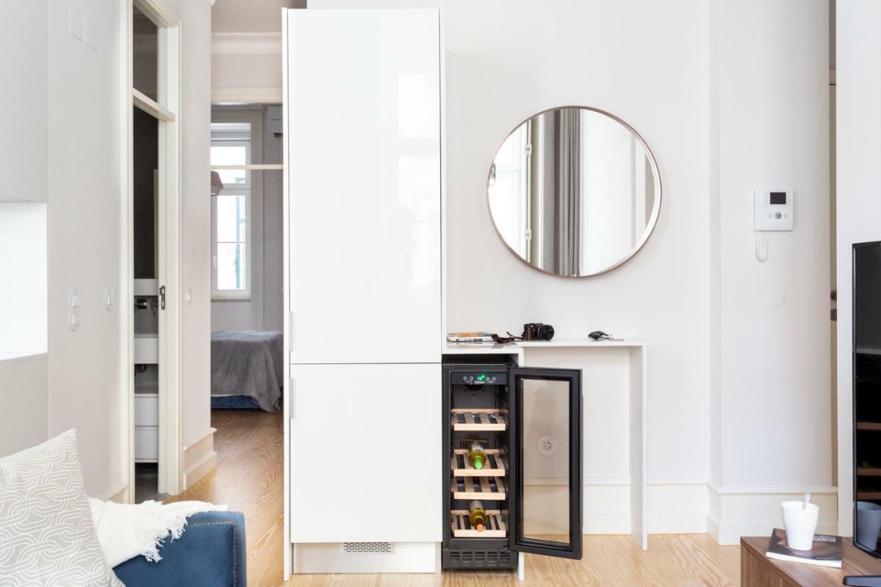 Joivy Wonderful 2Br Flat In The City Centre Lisbon Luaran gambar