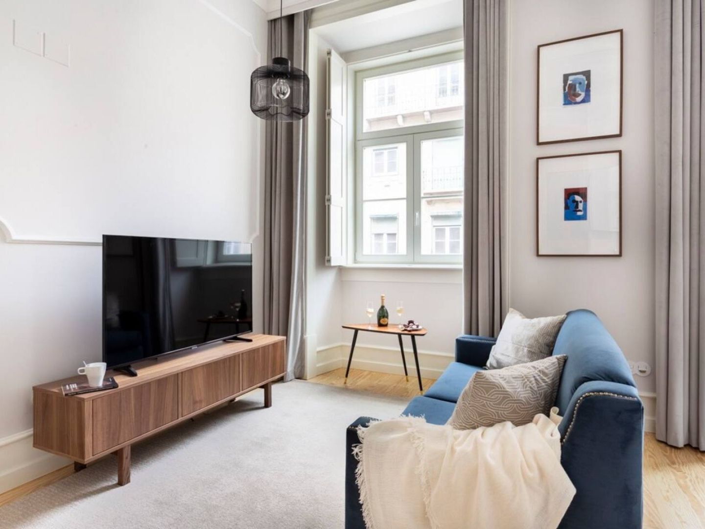 Joivy Wonderful 2Br Flat In The City Centre Lisbon Luaran gambar
