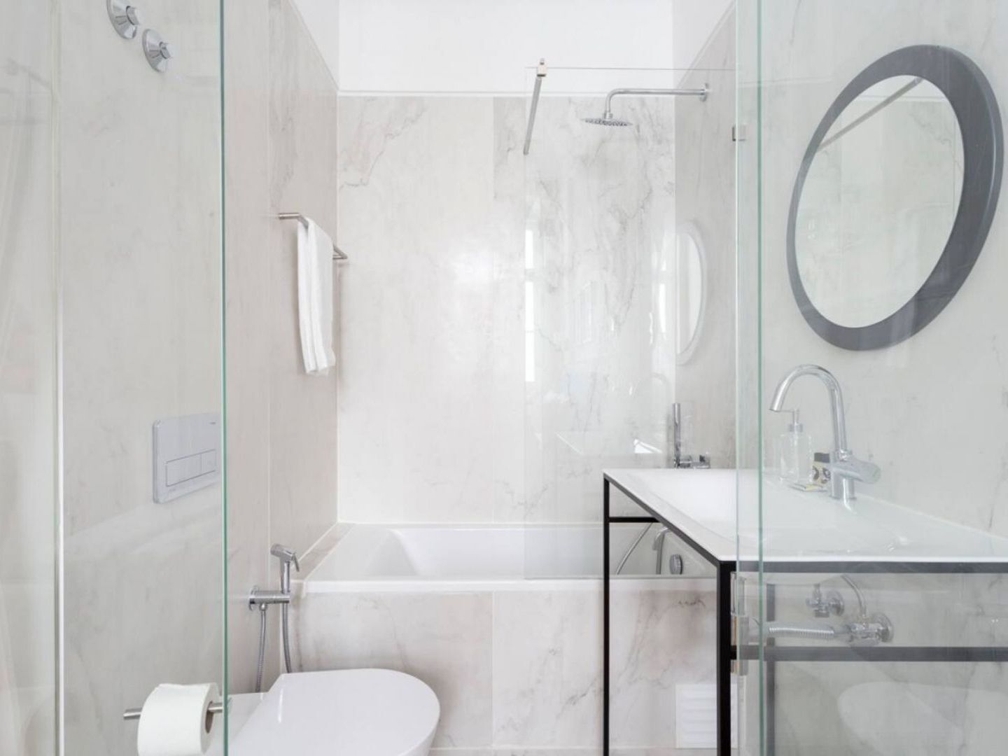 Joivy Wonderful 2Br Flat In The City Centre Lisbon Luaran gambar