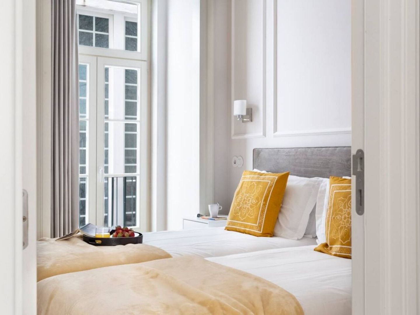 Joivy Wonderful 2Br Flat In The City Centre Lisbon Luaran gambar