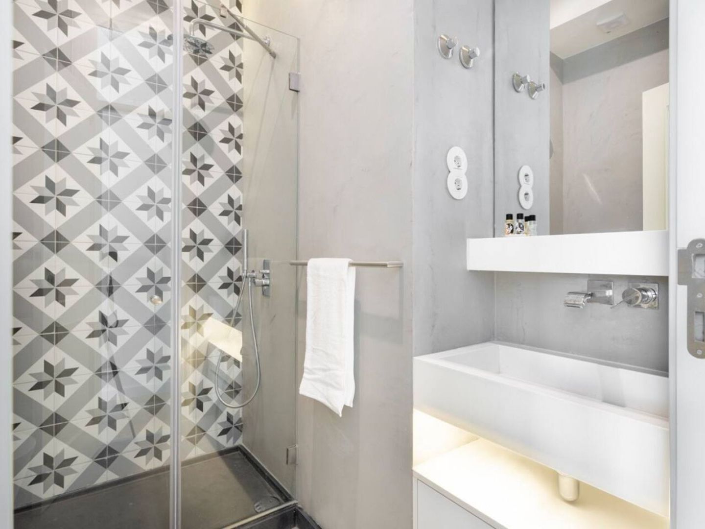 Joivy Wonderful 2Br Flat In The City Centre Lisbon Luaran gambar